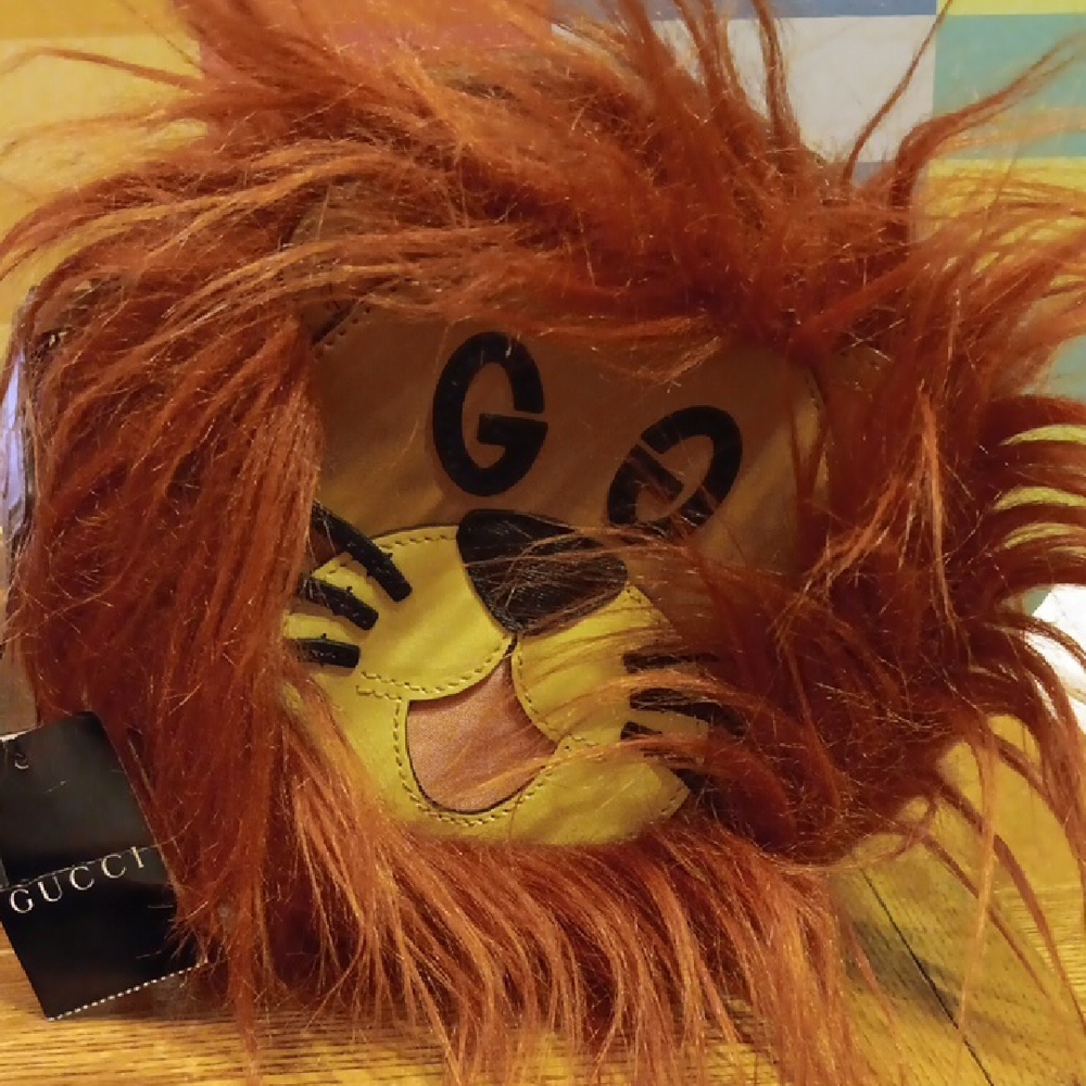 Gucci GG Furry Lion Round Bag Pouch Clutch 704806